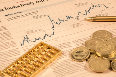 62歲阿姨跨洋熬夜搶購?fù)顿Y管理產(chǎn)品引發(fā)的思考